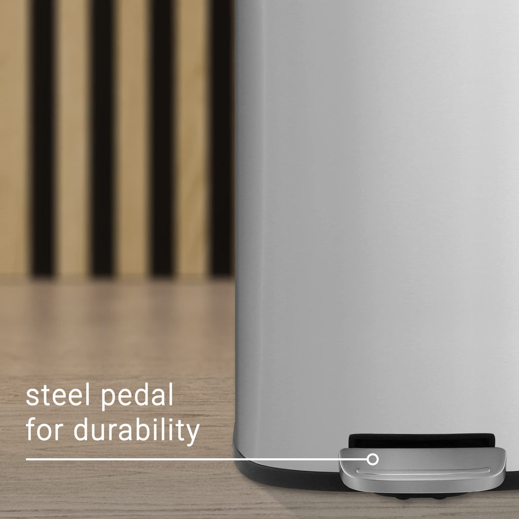 8 Gal Step Trash Can Soft Close 25" I35795