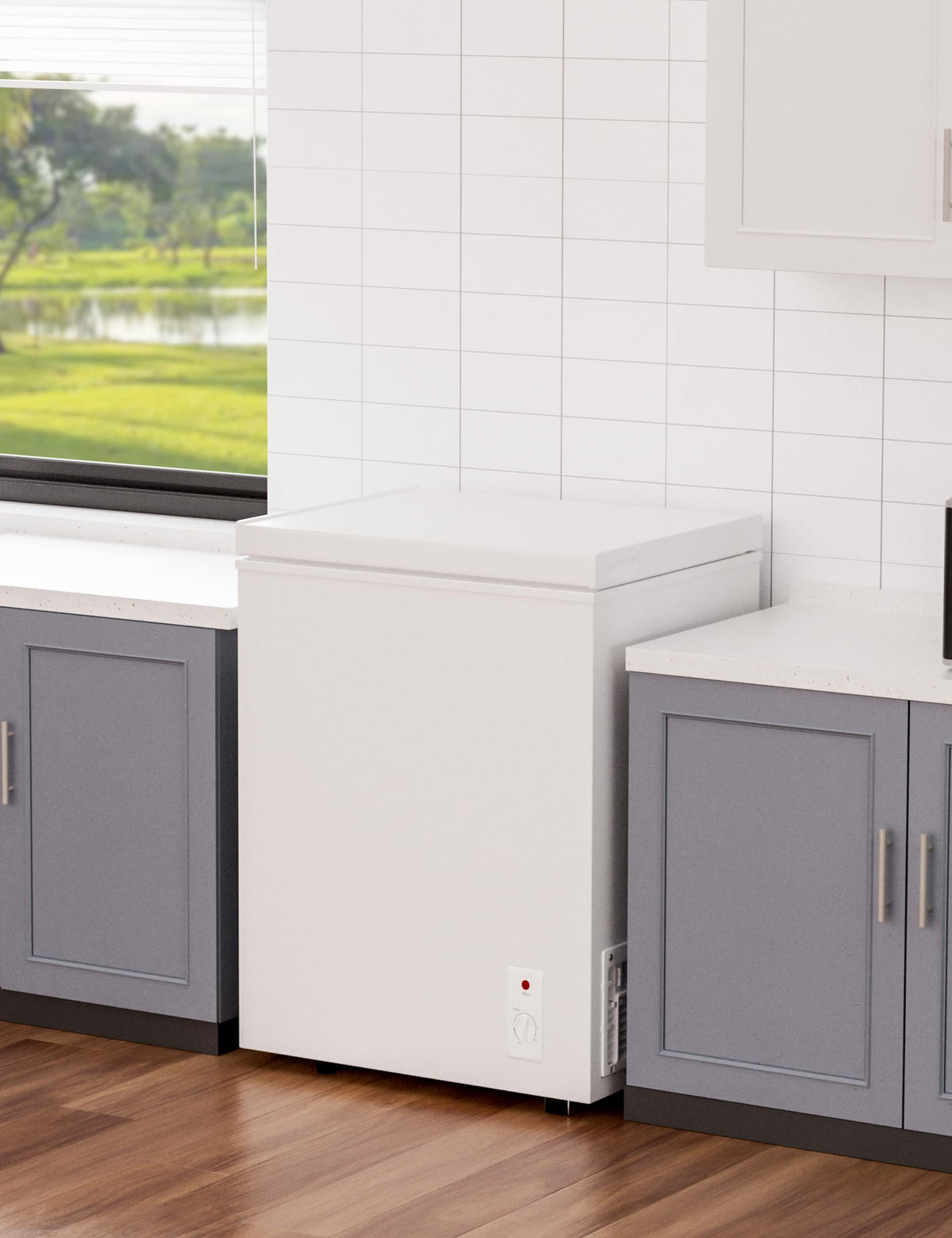 2.5 Cu.Ft White Chest Freezer X8118
