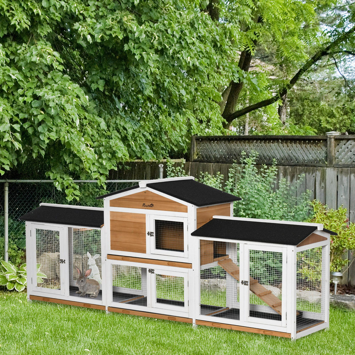 White Wooden Rabbit Hutch with Ramp X6917